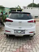 Hyundai i20 asta vtvt dual tone top model new condition Muzaffarpur BR