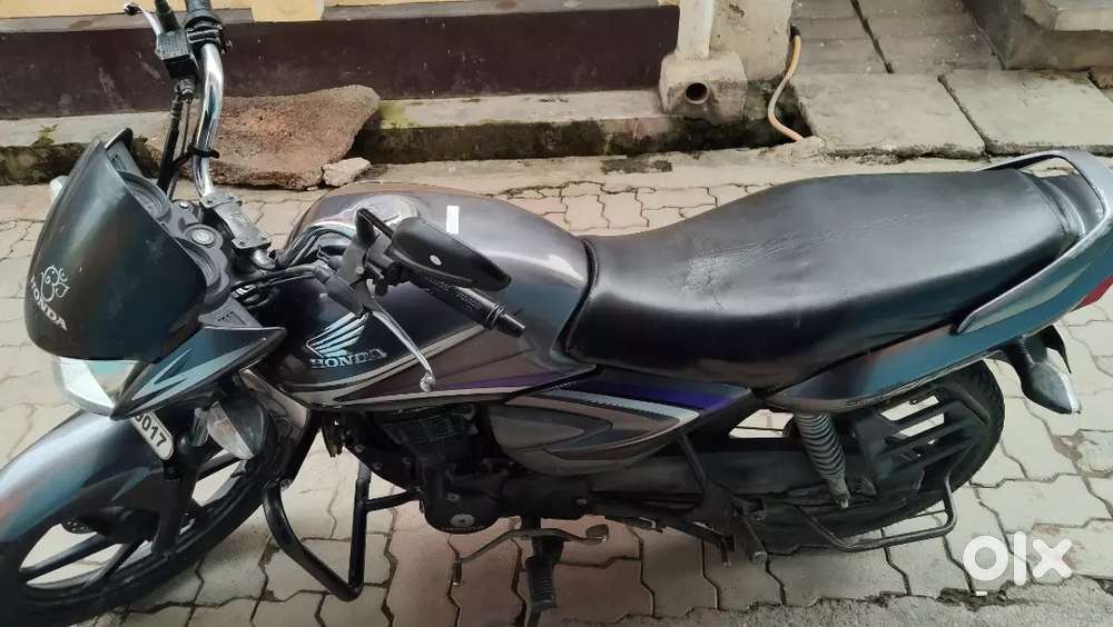 CB shine 125 gray color