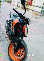 KTM DUKE 390