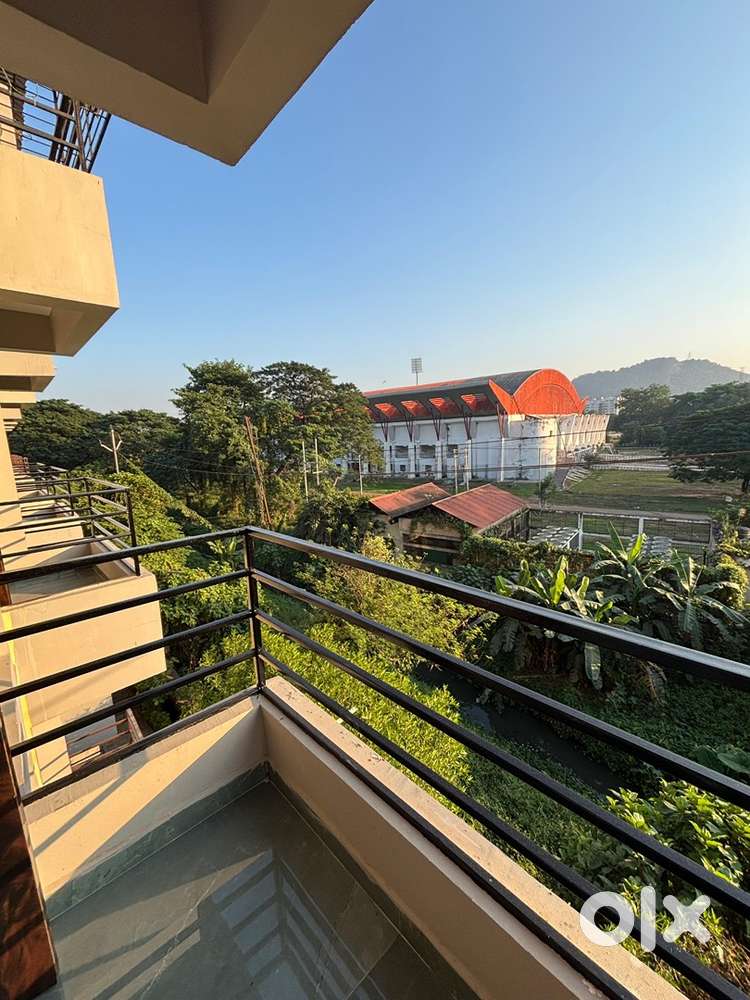 3bhk,2 bathroom , 2 balconies, 24 hrs running water, Scenic view