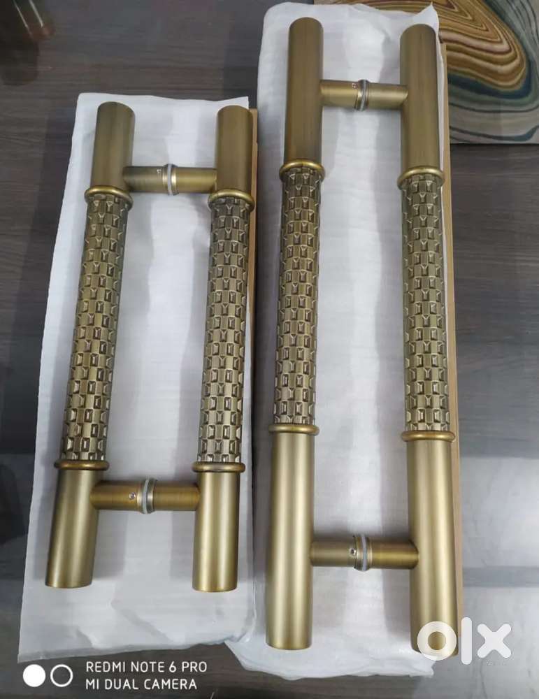 Male account staff for hard ware shope