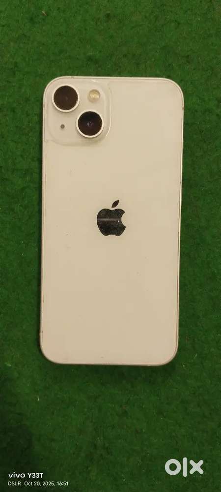 I phone 13 // 128GB // Bill Box available