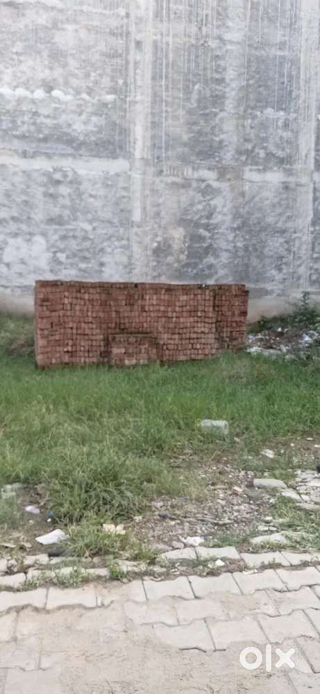 250 GAJ PLOT FOR SALE CHD-AMBALA ROAD  FRIENDS ENCLAVE ZIRAKPUR