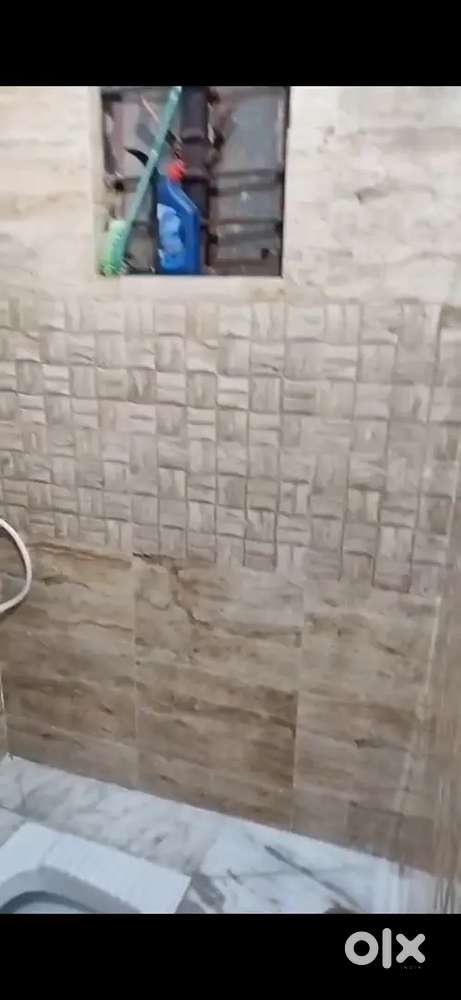 1 room with bathroom for rent near sbi bank,transport nagar