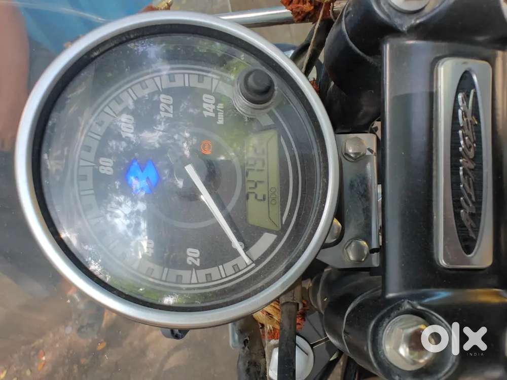 Cruise in Style – Own this Bajaj Avenger 160 Today!