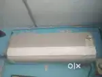 LLOYD SPLIT   1.5 ton AC