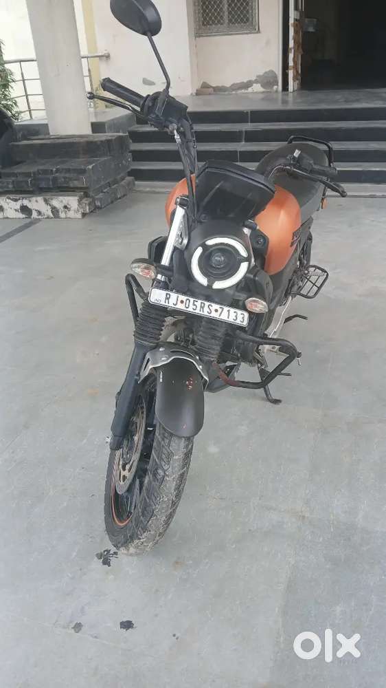 Yamaha FZ-X (Bluetooth Variant)