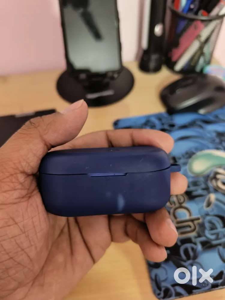 OnePlus Nord 2r earbuds