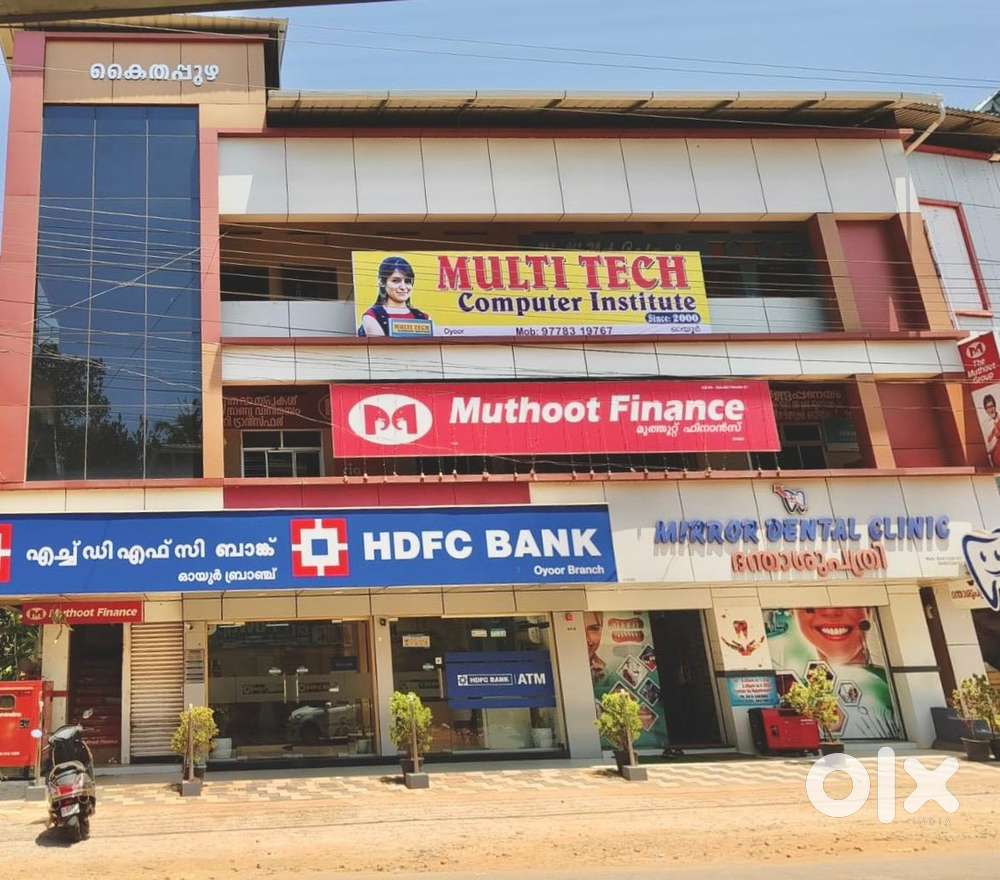 Space availiable in 1st floor in 3 storied building oyoor