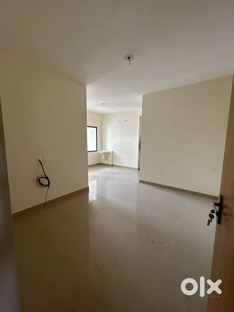 Brand new ready to move apartment