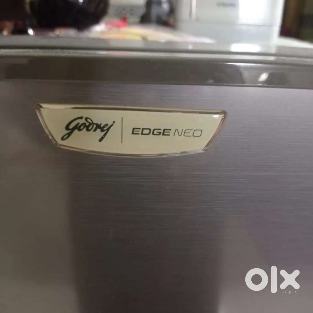 Godrej edge fridge 192 ltr for sale. Well functioning fridge