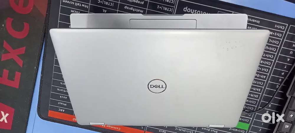 Dell Latitude 5320 13inch rotetable business laptop 8Gb RAM,512Gb SSD