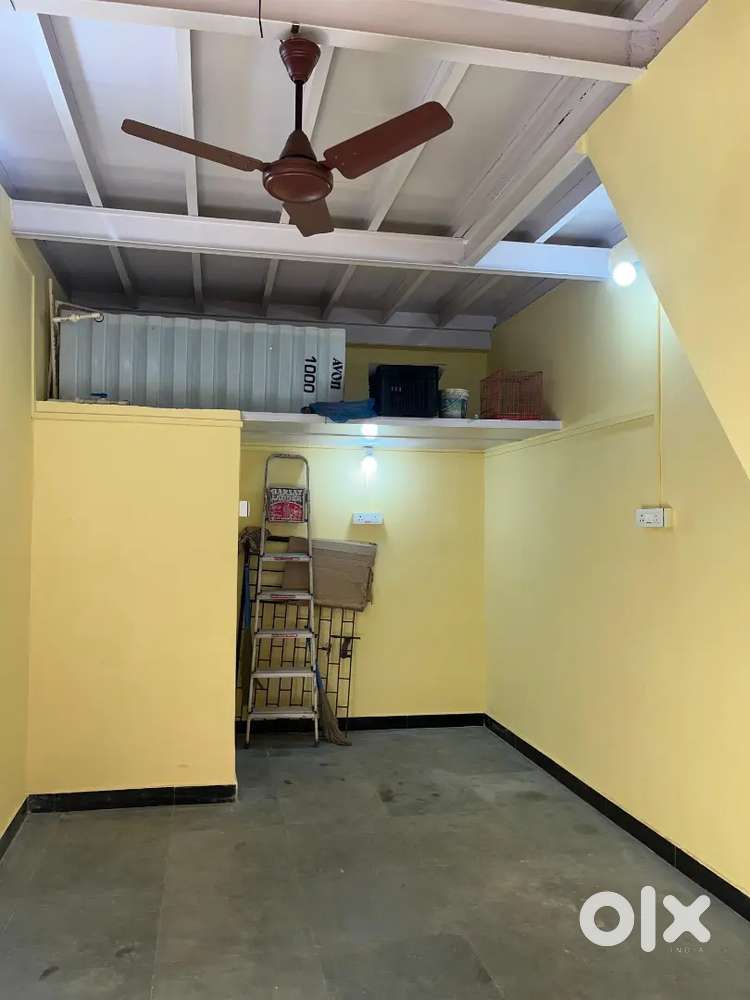 200 sqft shop for rent for 20K Rent PM/70K Deposit