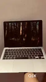 Well maintained MacBook 2020 Air For sale