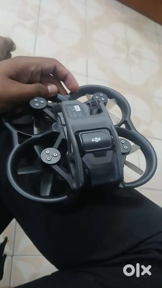 DJI Avata FPV Drone Combo – With Controller & Goggles