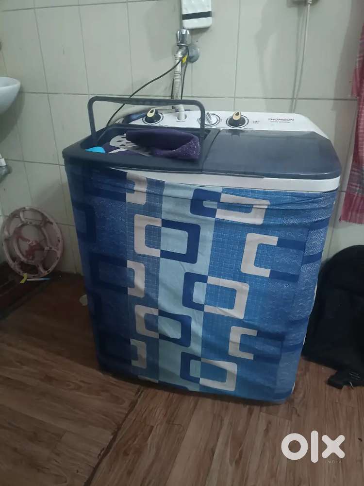 Semi automatic washing machine