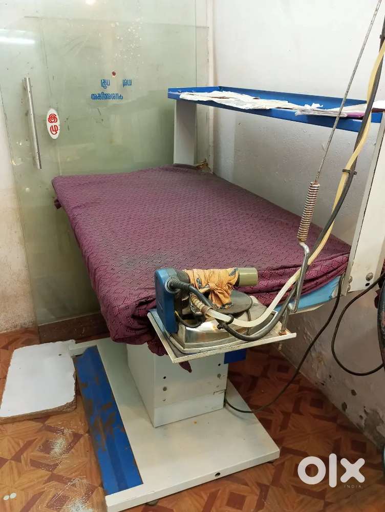 Stream ironing table