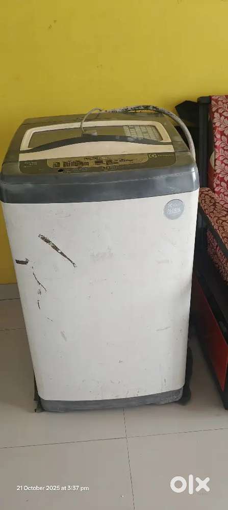 Working Top load washing machine