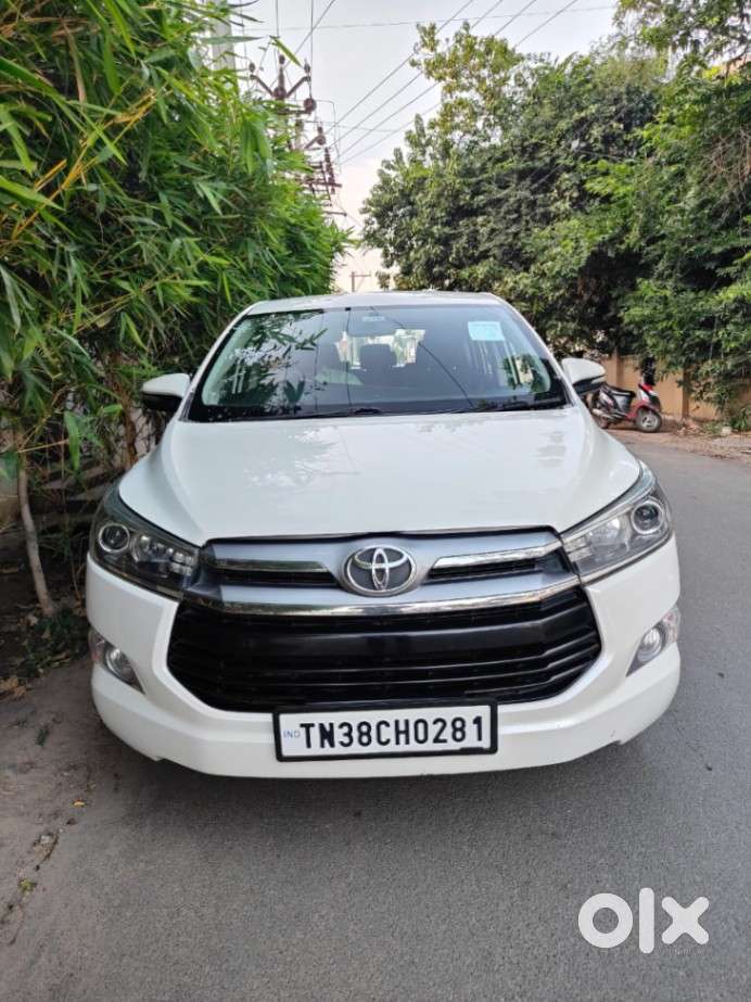 Toyota Innova Crysta 2.4 V, 2016, Diesel
