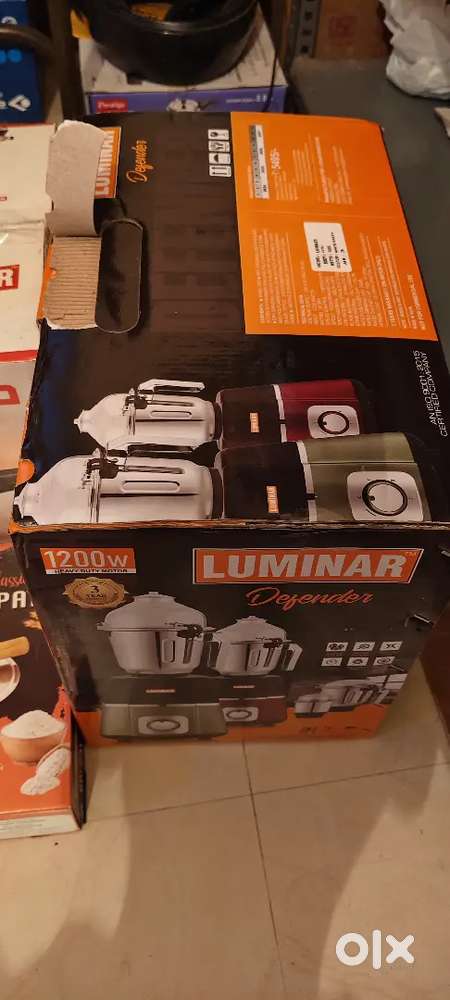 Brand new Luminar 1200 watts mixer grinder is for sale
