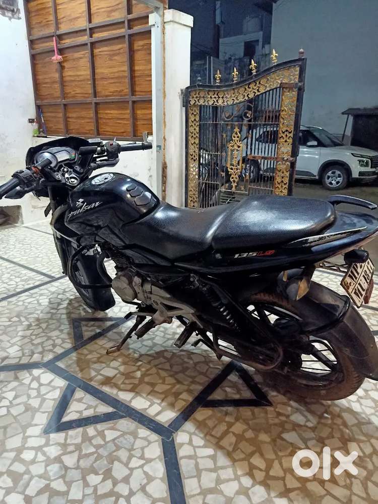 Pulser 135 LS all parts original