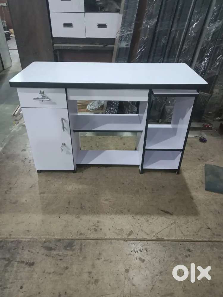 Grey Computer Table Desk in Bangalore