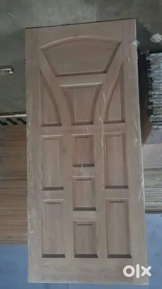 Wood timber sels man