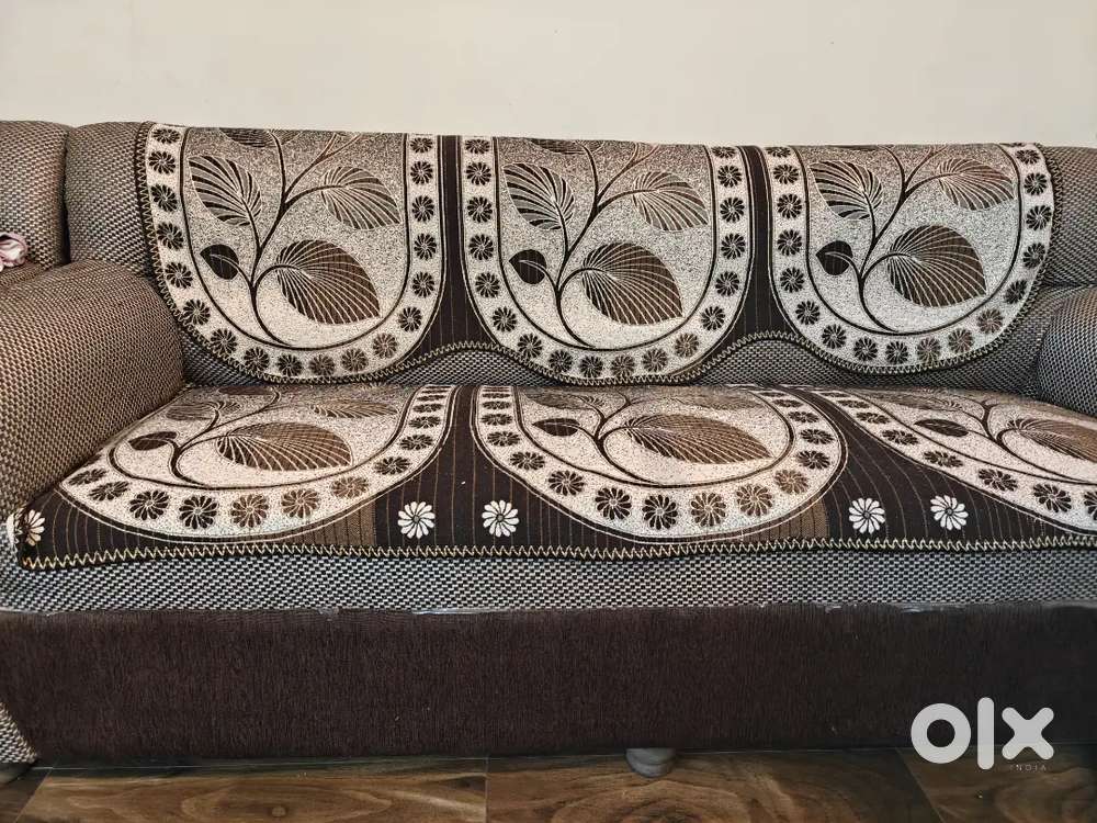 Unused Sofa set 3+2