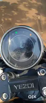 Yezdi Roadster