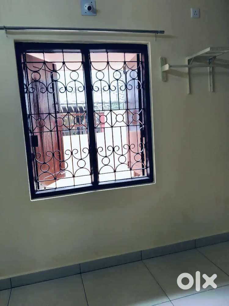 One bhk house for family and bachelor