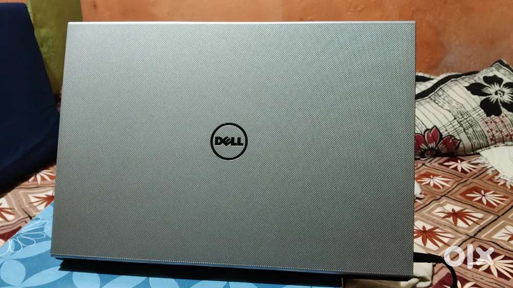 Dell LAPTOP Core i3 + Charger (500gb +4 gb Ram )