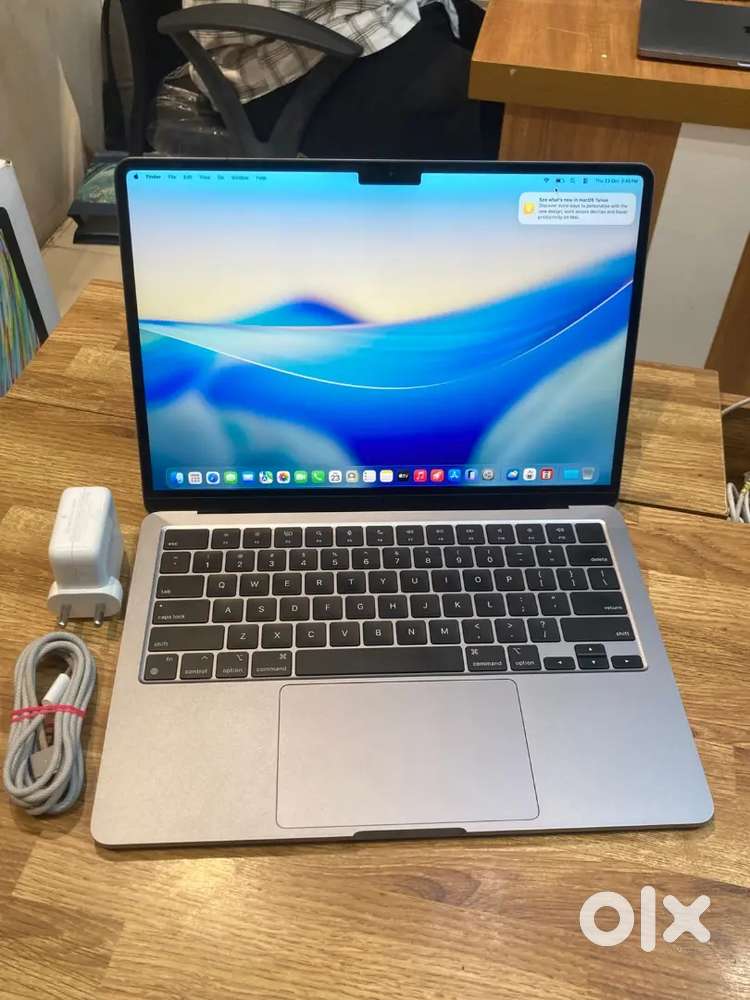 Macbook Air M2 chip Brand New Condition