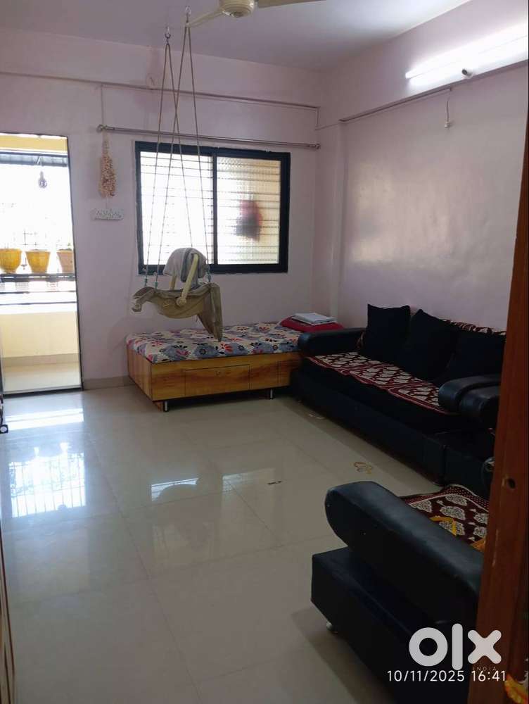 In Very good condition 2bhk flat Ready to Move
