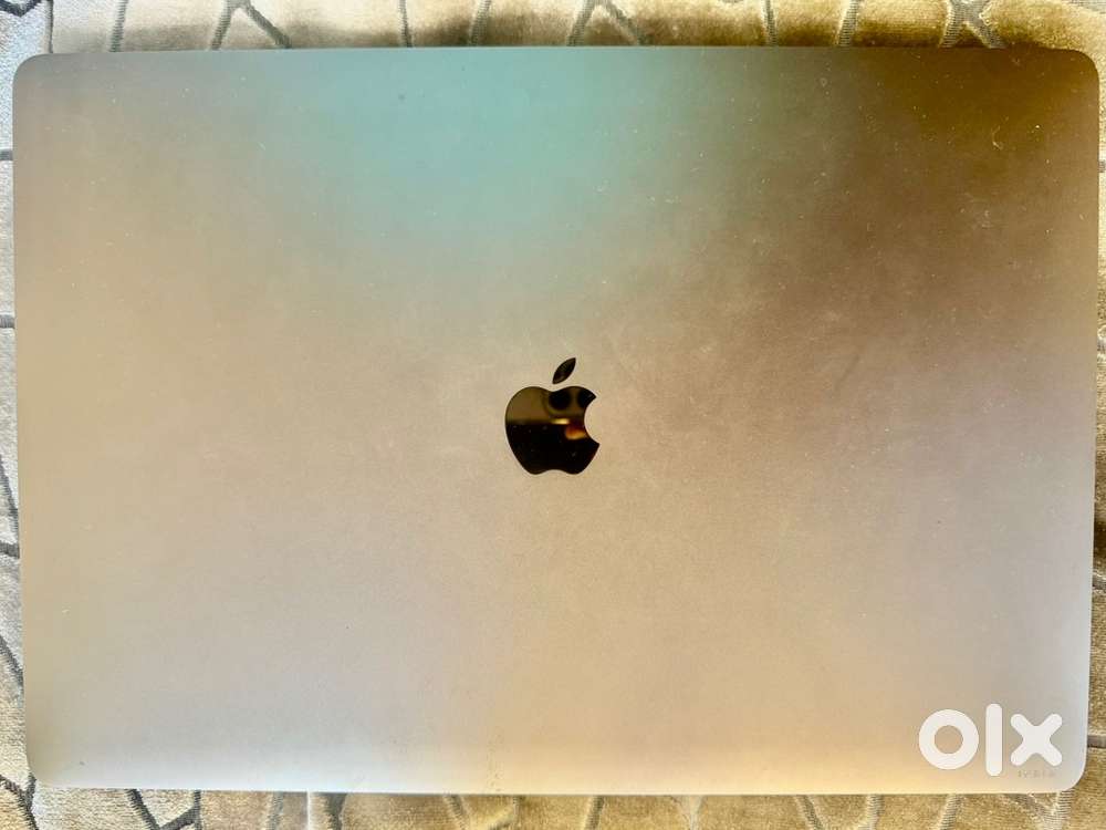 Macbook Pro 16 inch A2141 16 gb 512 ssd