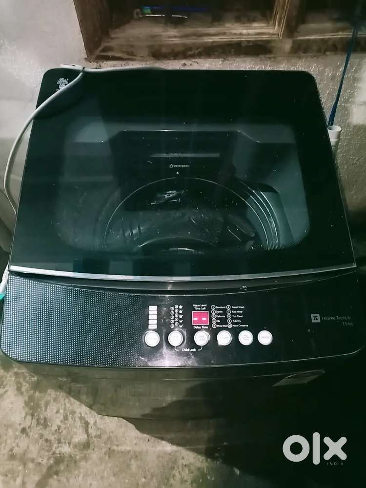 1 year old washing machine fully automatic top loaded