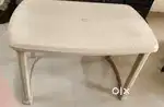 Dining table plastic