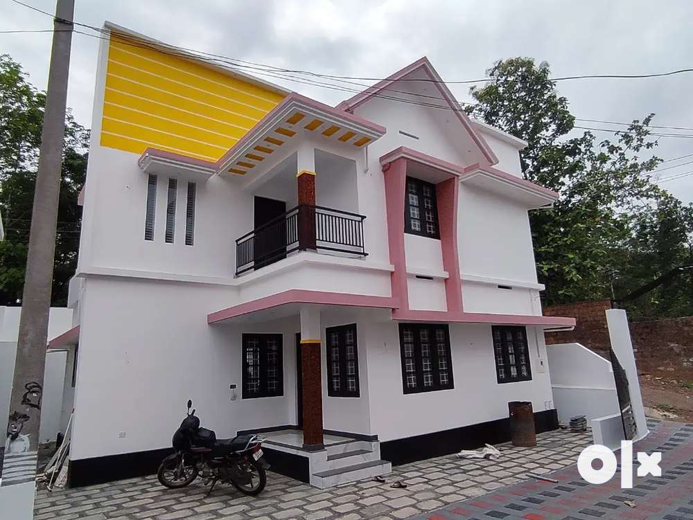 VILLA COMMUNITY 3 BHK NEW HOUSE FOR SALE @ KAKKANAD PUKKATTUPADY