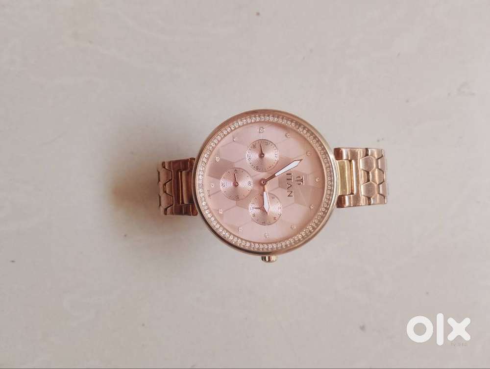 Titan Whimsy Golden Dial Women Watch With Stainless Steel Strap