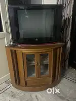 Tv with corner trolley