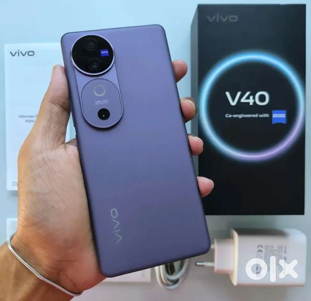 Vivo V40 8/128 0nly 2 Months Used  with  Warranty Card