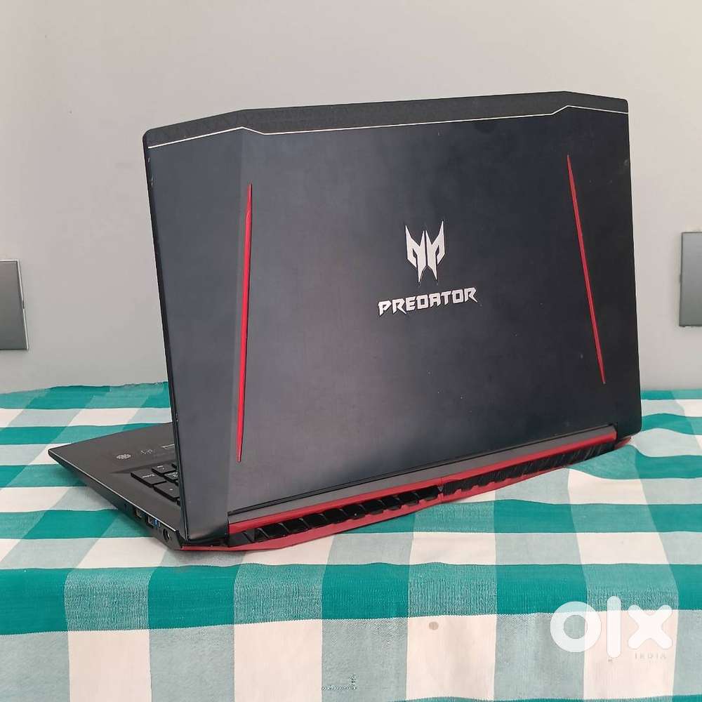 i7 7th gen Gaming Laptop Acer Predator Helios 300