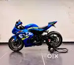 SUZUKI GSX R
