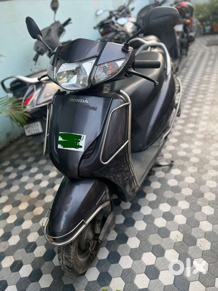 Well maintained Honda Activa for sell