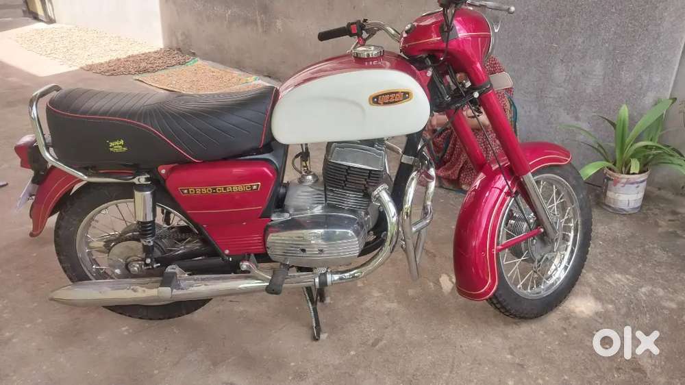 Model 1985 full condition on road bike