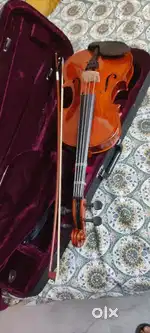 Selling HOFNER viola AS060 Alfred model with case unused condition