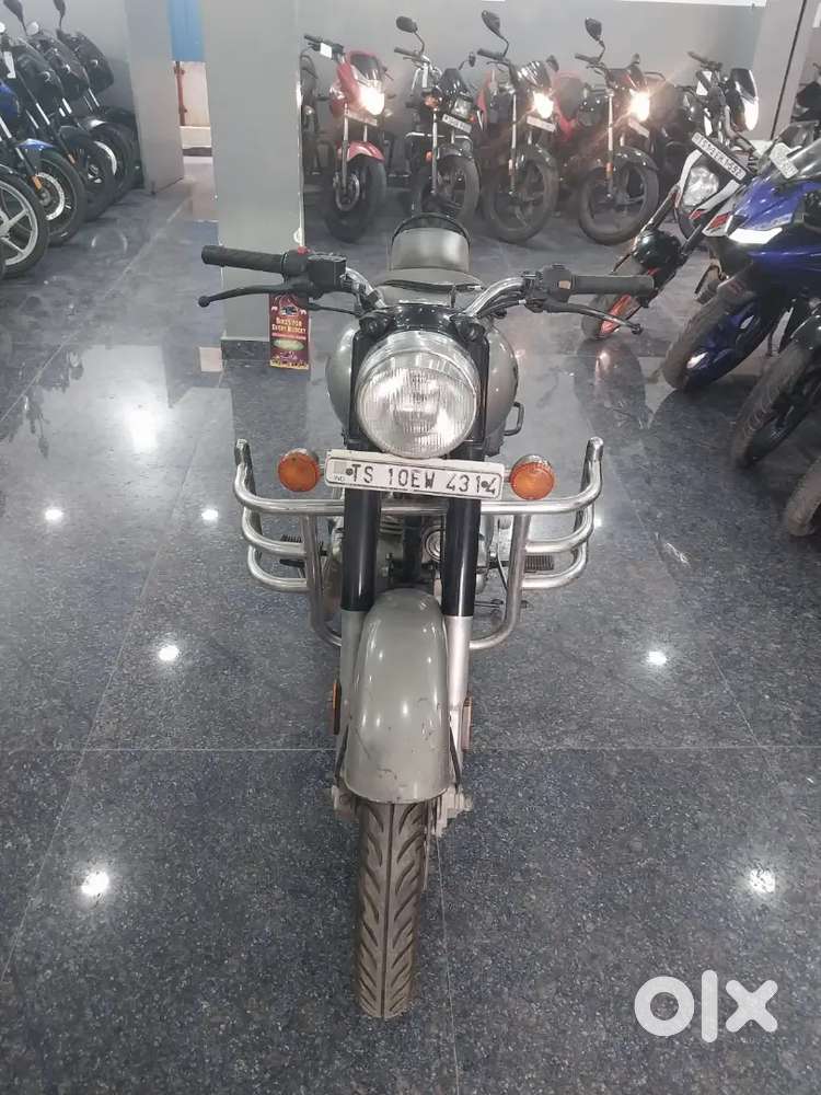 Royal Enfield Classic350 2020 model gunmetal in excellent condition