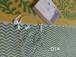Apple earpods lightning connector(original)