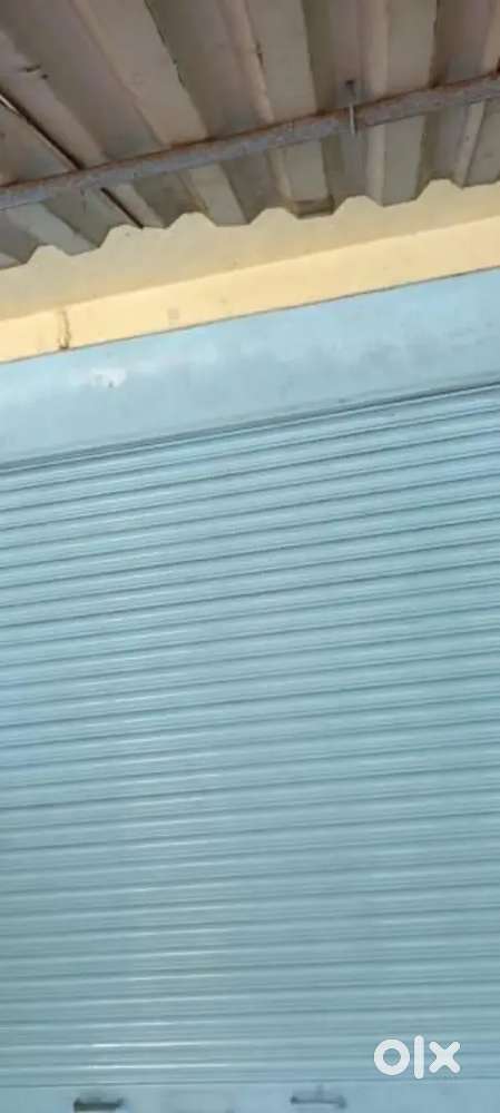 300sqft  SHOP/OFFICE  ground floor at trimurti nagar NEAR IT PARK