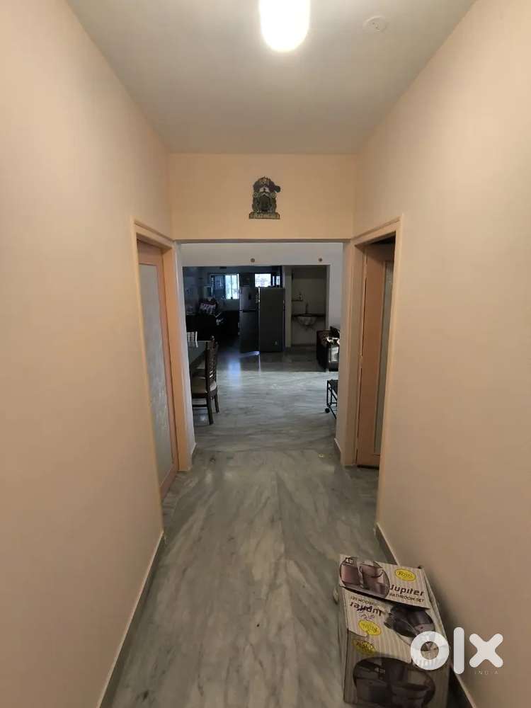 4BHK ભાડે આપવાનો છે5k/6k/7k/8k પર ગર્લ /boy પ્રીમિયમ ac ફ્લેટ ઘર જેવું