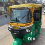 Bajaj maxima xwide CNG,petrol